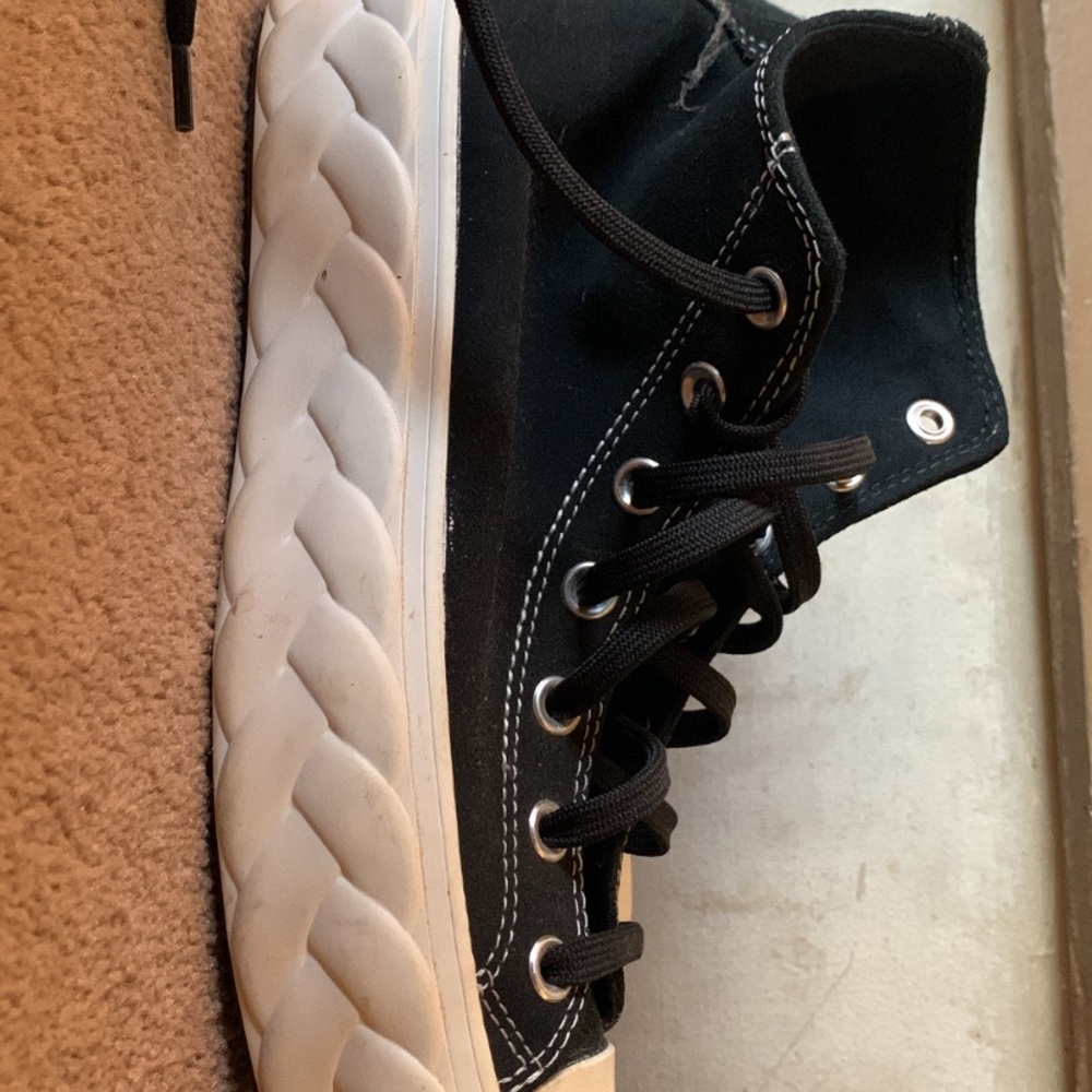 Black platform converse